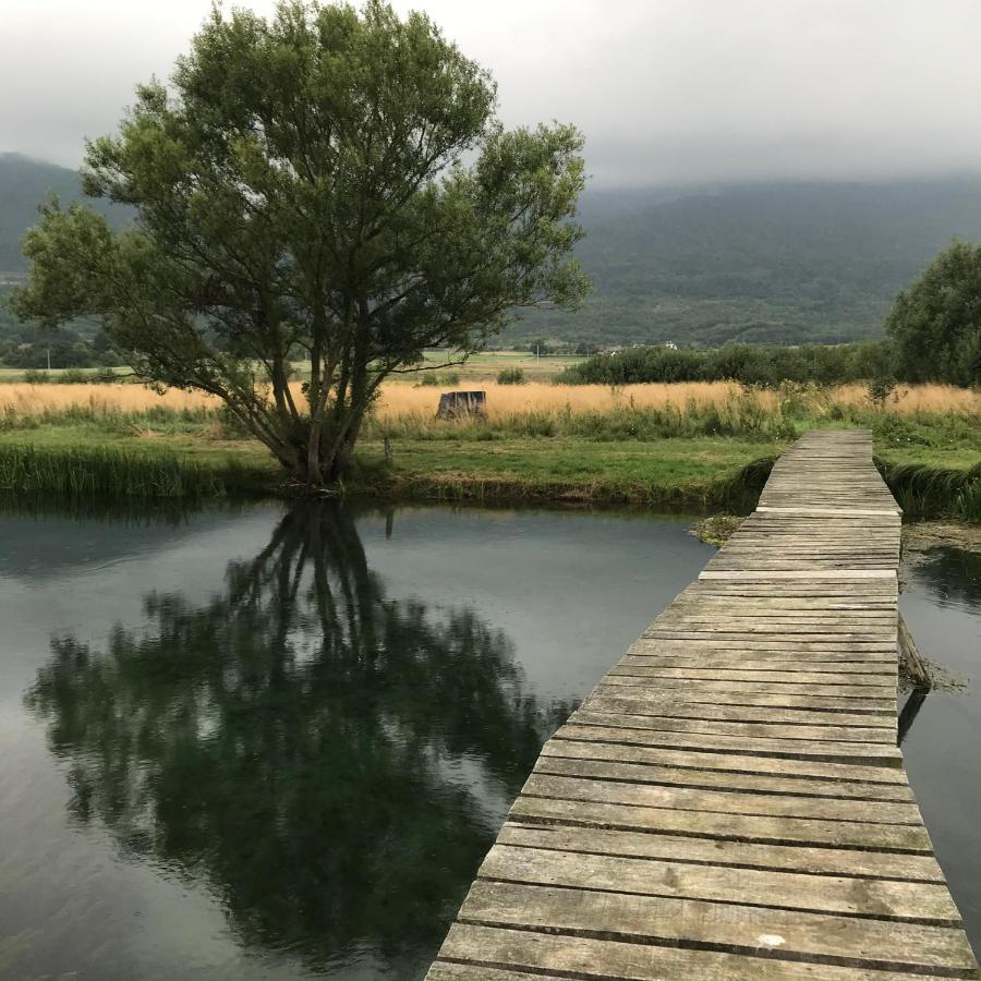 Holiday Home Bozica Licko Lesce Eksteriør billede