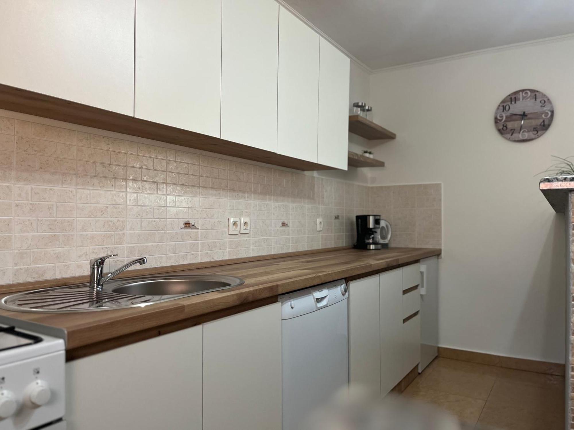 Holiday Home Bozica Licko Lesce Eksteriør billede